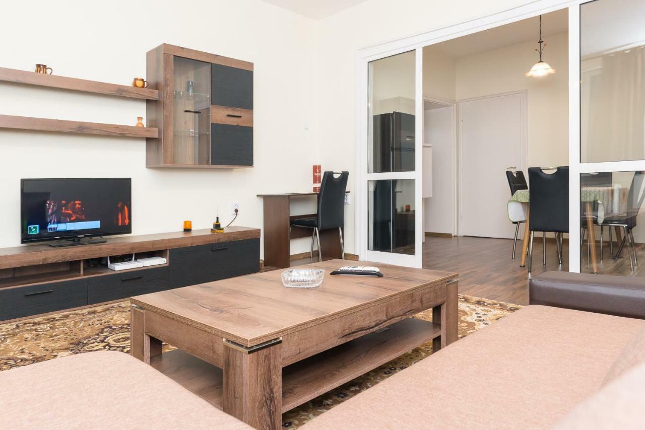 Central Academic Apartment София Экстерьер фото