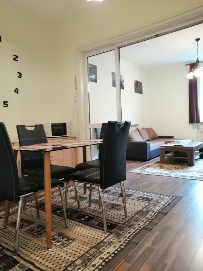 Central Academic Apartment София Экстерьер фото