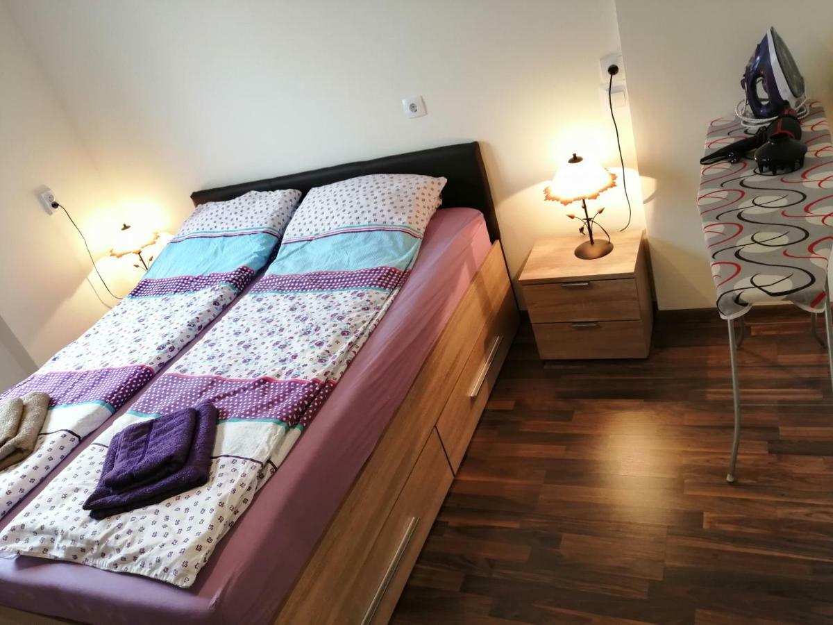 Central Academic Apartment София Экстерьер фото